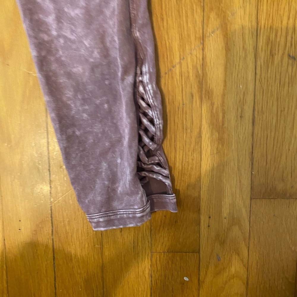 Victoria Seceet Pink sweatshirt and yoga pants sz medium